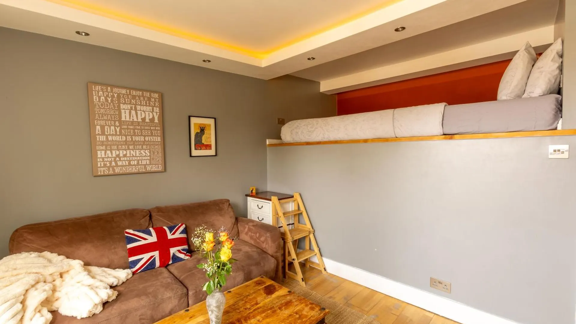 Holiday home Traditional English 4 Bedroom Home In Greenwich Plumstead  United Kingdom