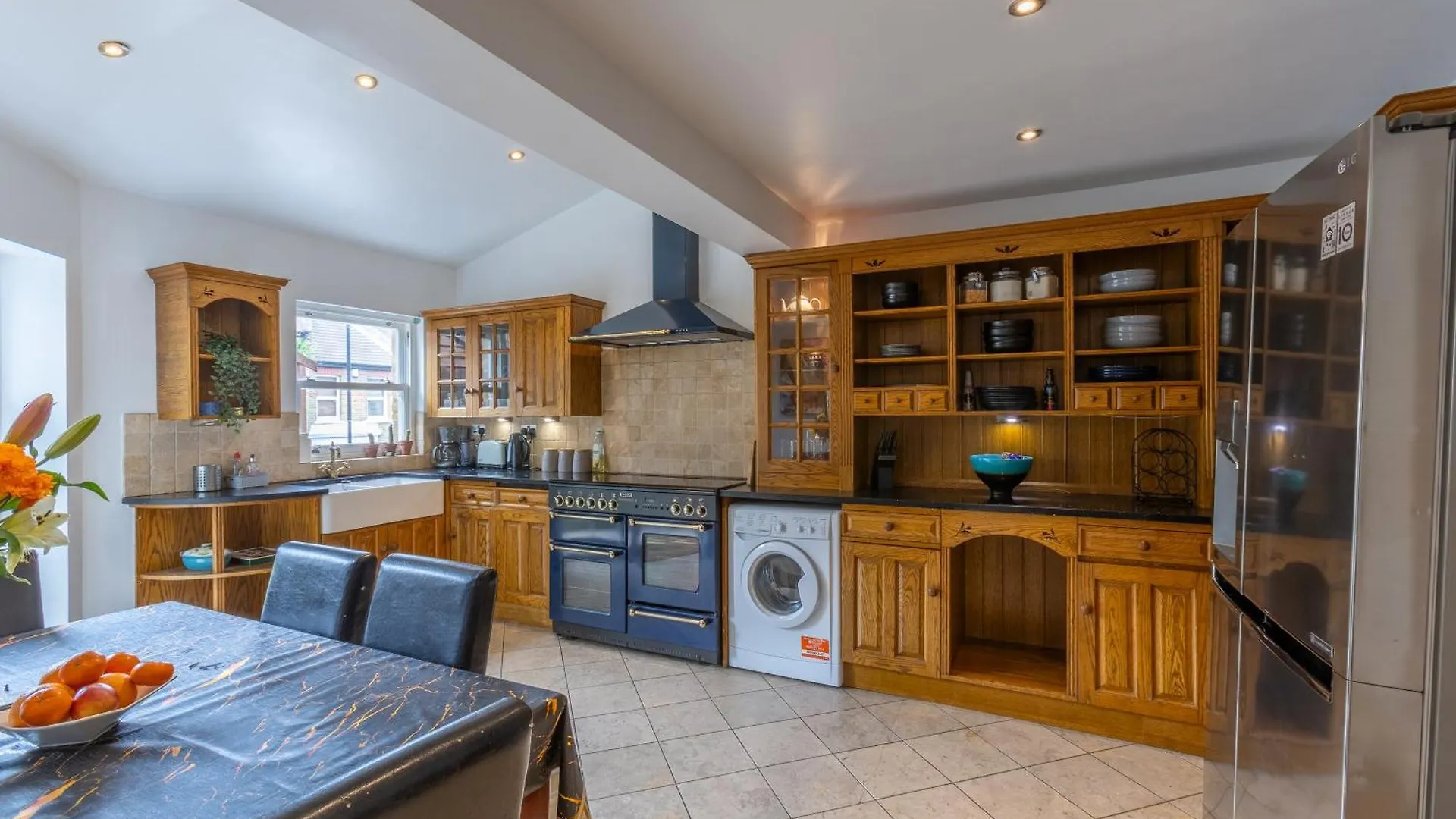 Holiday home Traditional English 4 Bedroom Home In Greenwich Plumstead