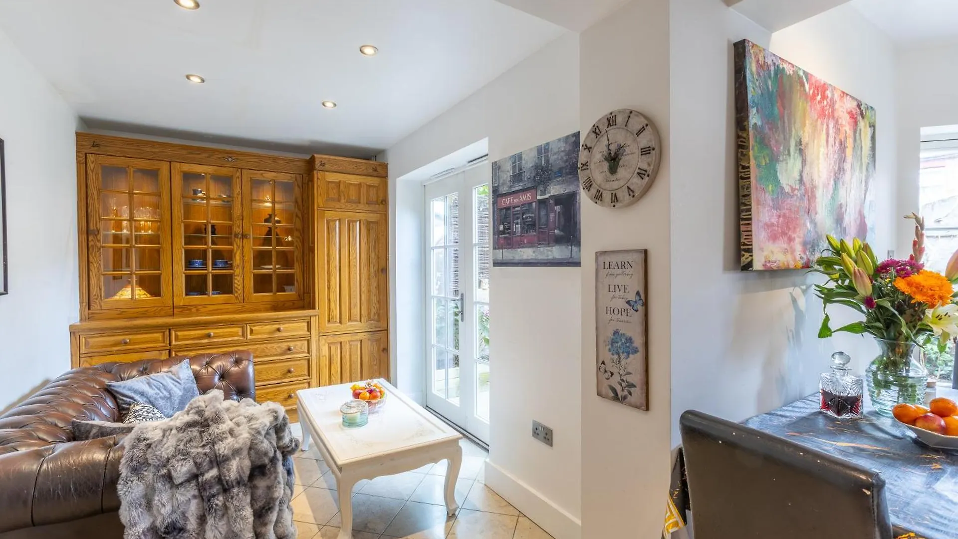 Traditional English 4 Bedroom Home In Greenwich Plumstead  Plumstead (Greater London)